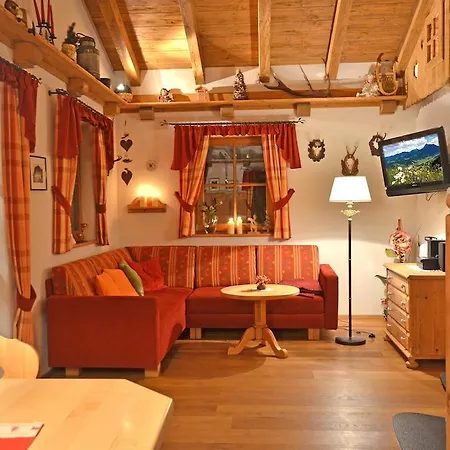 Berghof Alpesi faház *